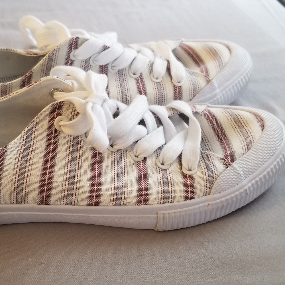 Striped Comfy shoe